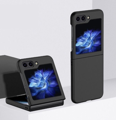 Z15 Silicone case за Samsung Z Flip 7 от 2 части - Черен