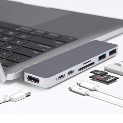 7в1 1 X HDMI,  2 X MicroSD card slot SD/SDHC/SDXC , 2  X USB Hub 2 X USB-C за MacBook