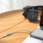 HOCO UPA32C Fresh адаптер USB-C към 3.5mm жак - Черен